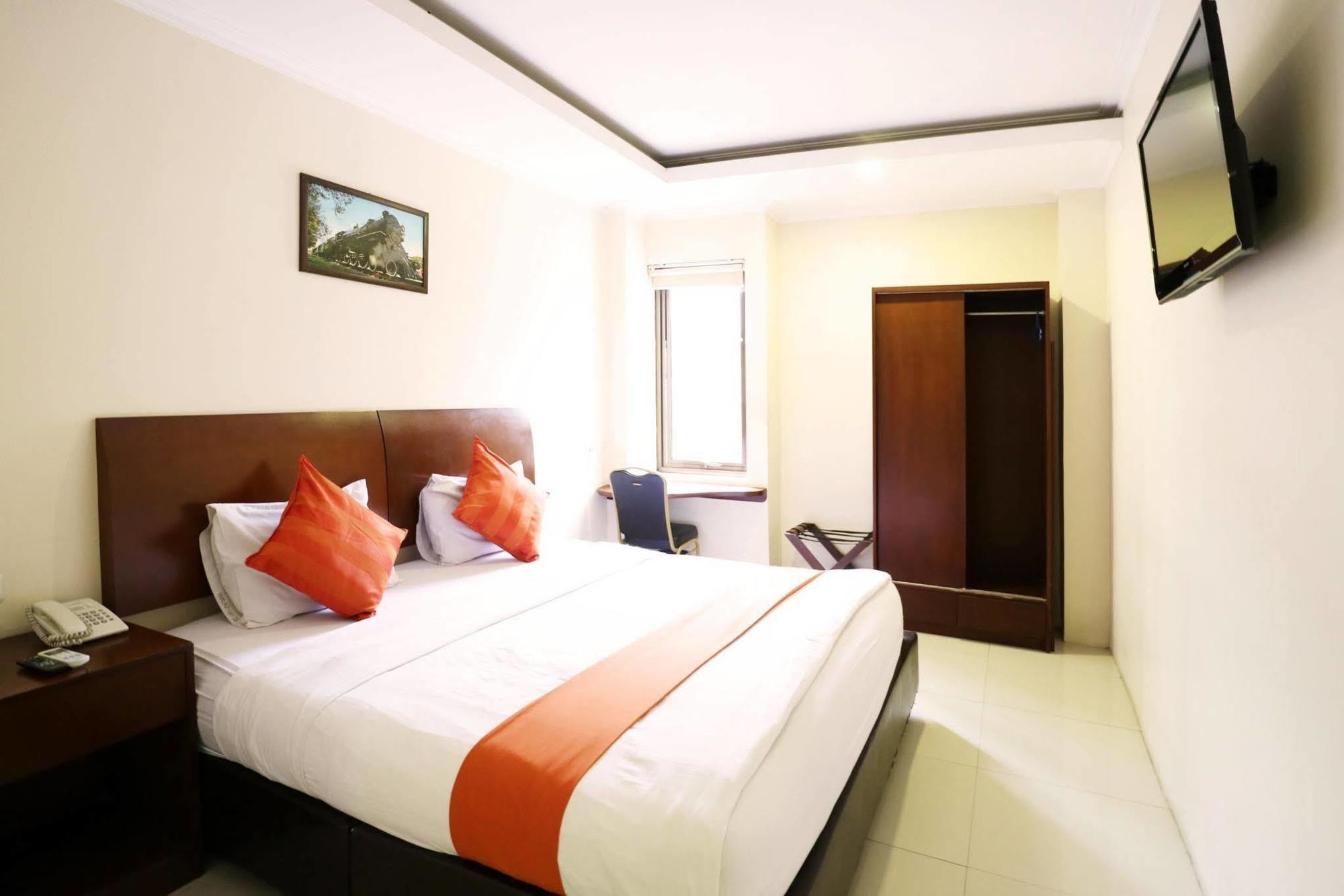 Hyper Inn Bandung Ngoại thất bức ảnh